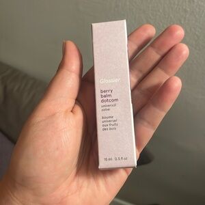 Glossier balm dotcom